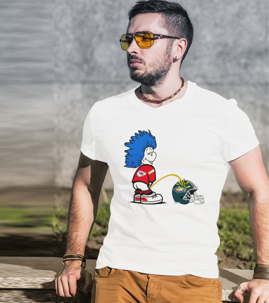 Thing One Kansas City Chiefs Piss On Philadelphia Eagles 2025 T-Shirt