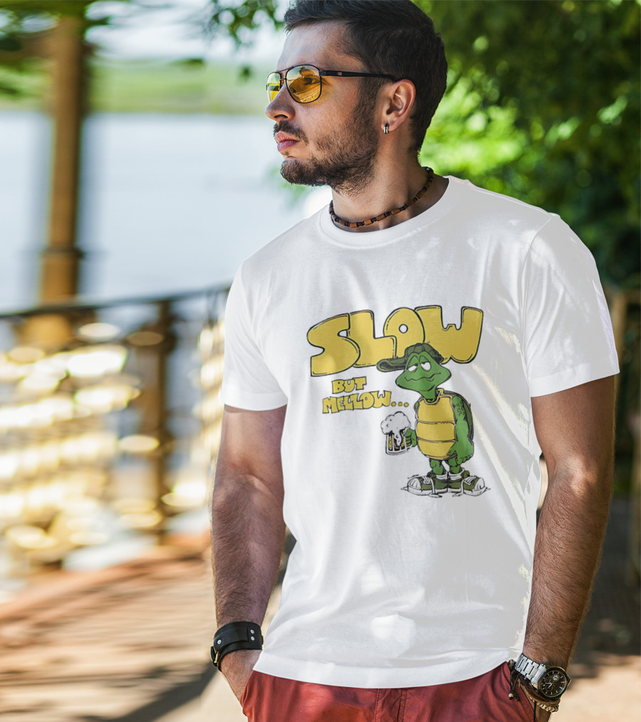 Slow But Mellow Turtle With Beer Retro Vintage 70s Style T-Shirt