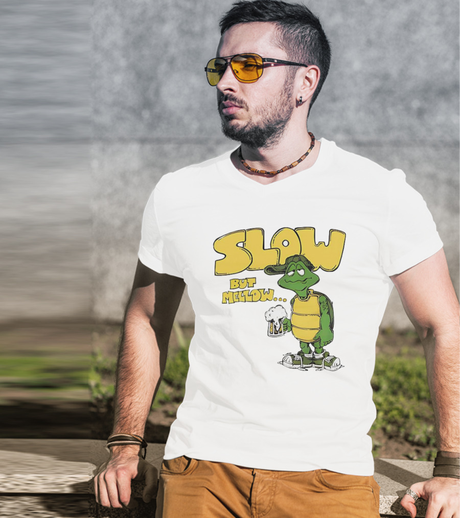 Slow But Mellow Turtle With Beer Retro Vintage 70s Style T-Shirt