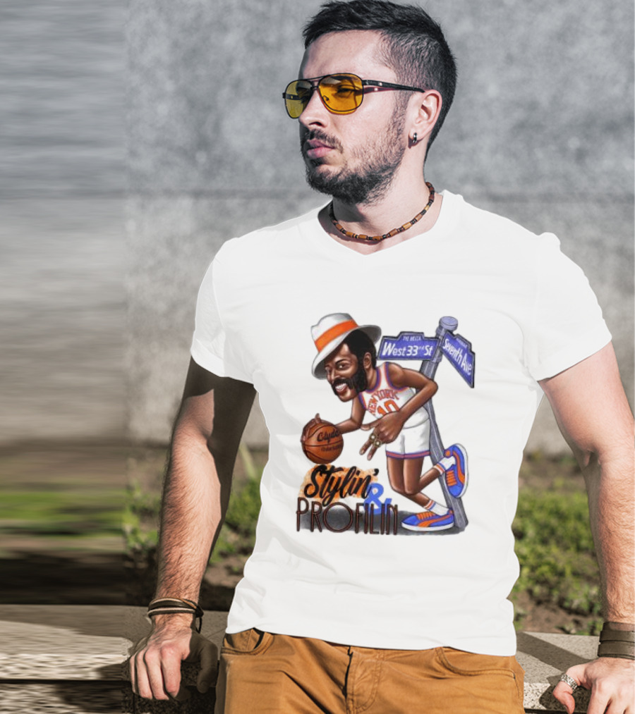 West 33rd St Seventh Ave Clyde Stylin Profilin New York Knicks Walt Frazier T-Shirt