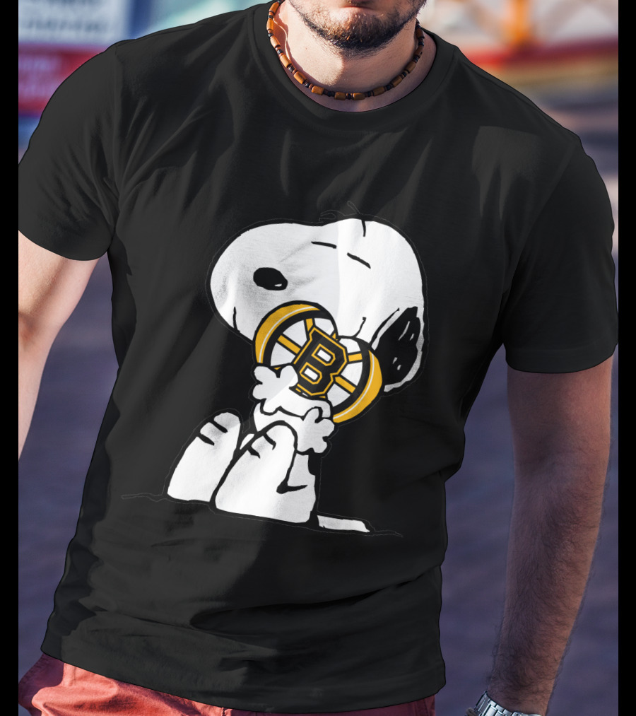 Snoopy Hugging Boston Bruins T-Shirt
