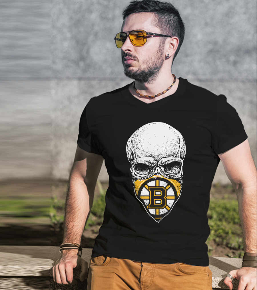 Boston Bruins Skull Mask Hockey T-Shirt
