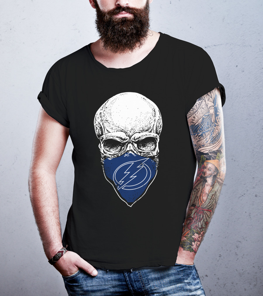 Tampa Bay Lightning Skull Bandana Hockey Fan T-Shirt