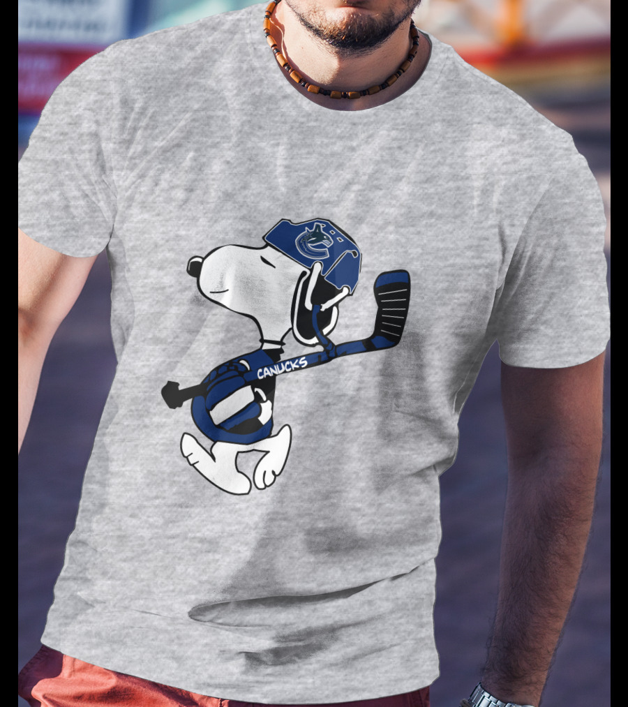 Vancouver Canucks Snoopy Hockey Player T-Shirt