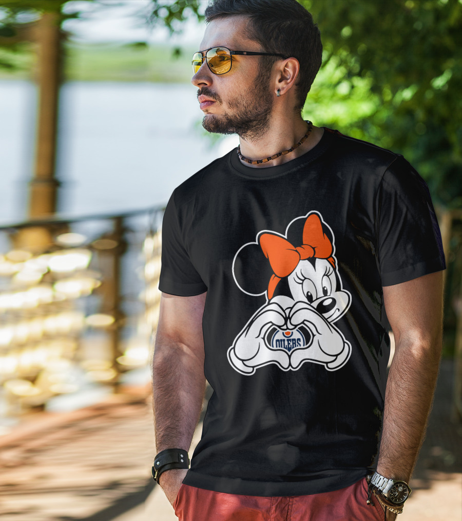 Edmonton Oilers Minnie Mouse Heart Hands T-Shirt