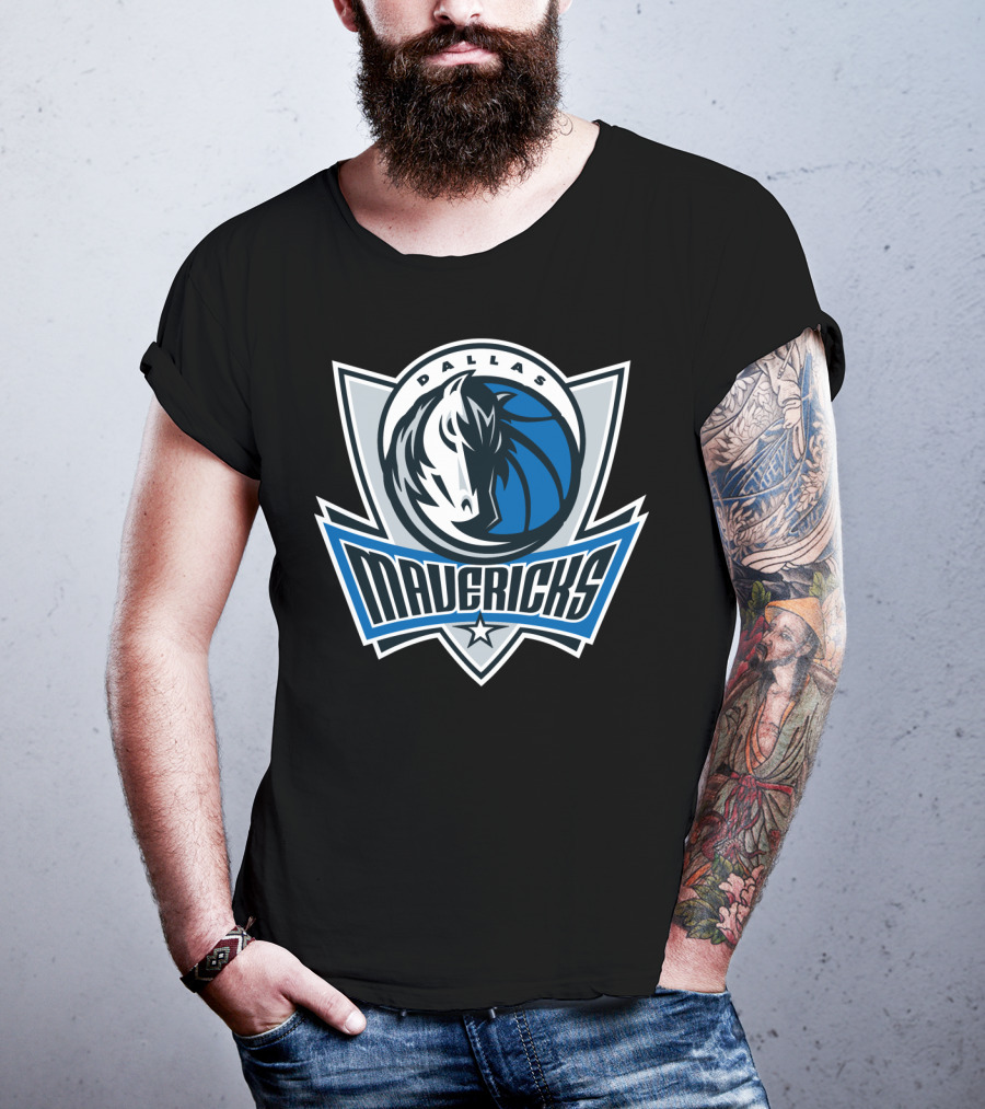 Dallas Mavericks Basketball Team T-Shirt