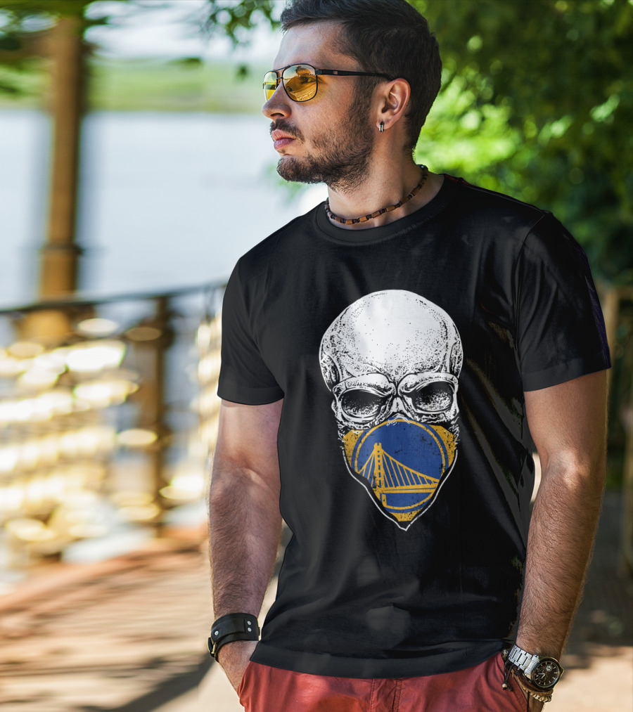 Golden State Warriors Masked Skull Bridge T-Shirt