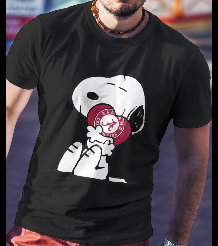 Snoopy Holding Alabama Crimson Tide T-Shirt