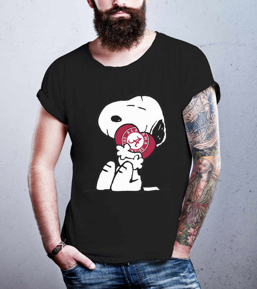 Snoopy Holding Alabama Crimson Tide T-Shirt