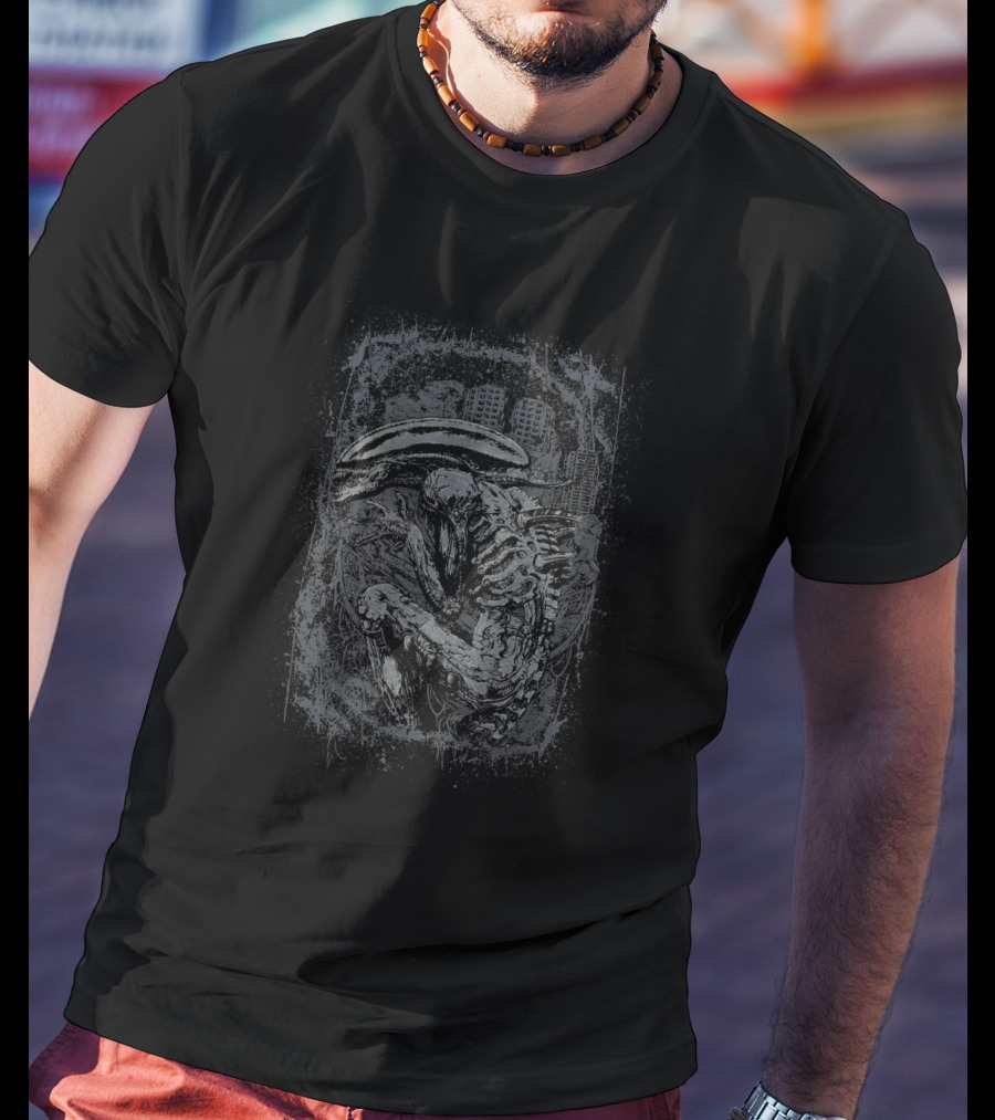 Aliens Nostromo Xenomorph Urban Backdrop T-Shirt