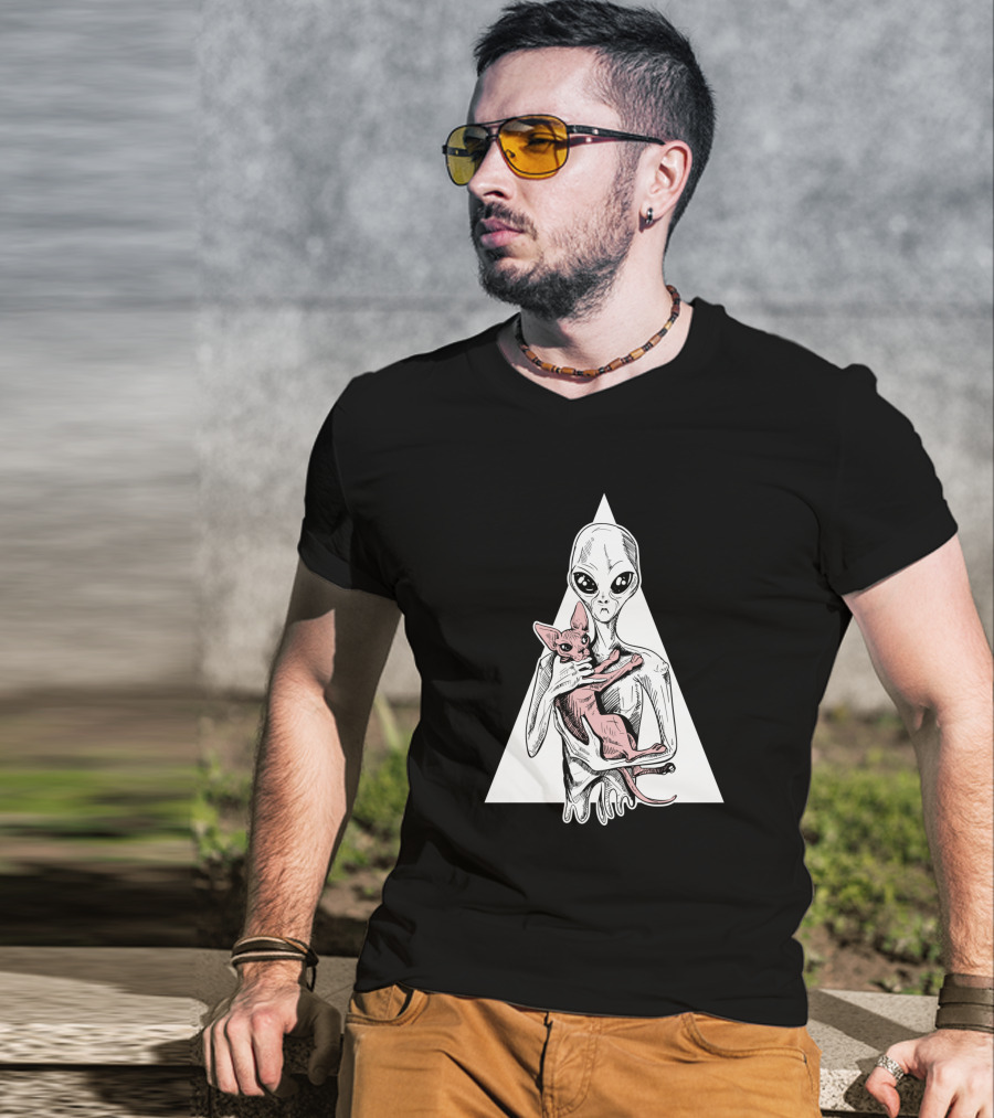 Alien And Sphynx Cat With Triangle Backdrop 1156960 T-Shirt