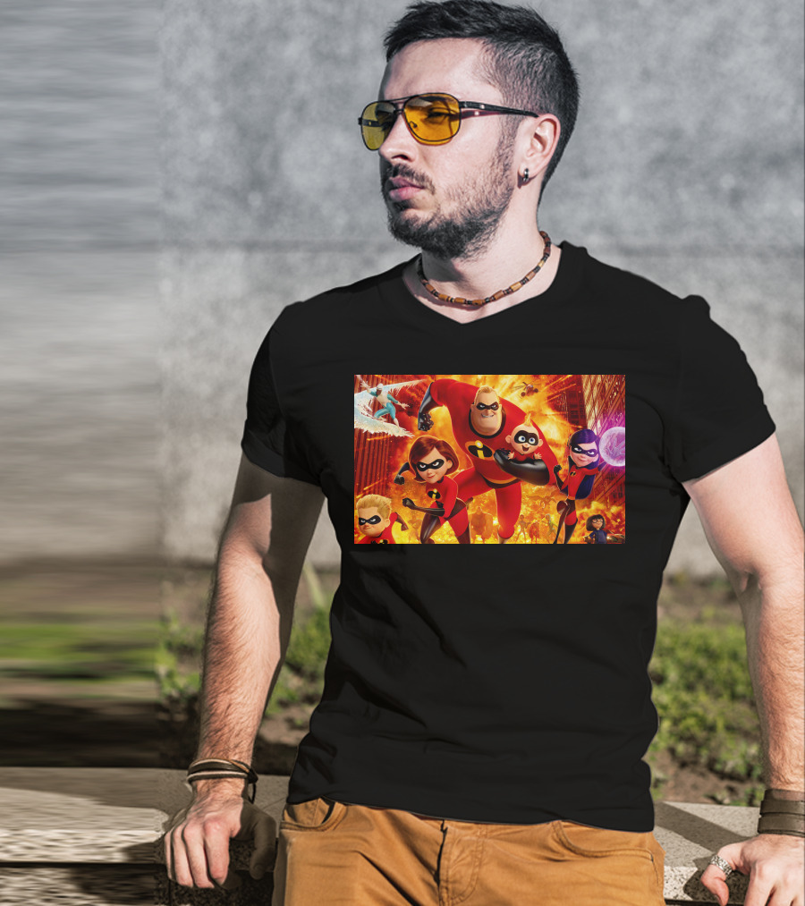 The Incredibles Family Action Adventure Pixar Scene T-Shirt