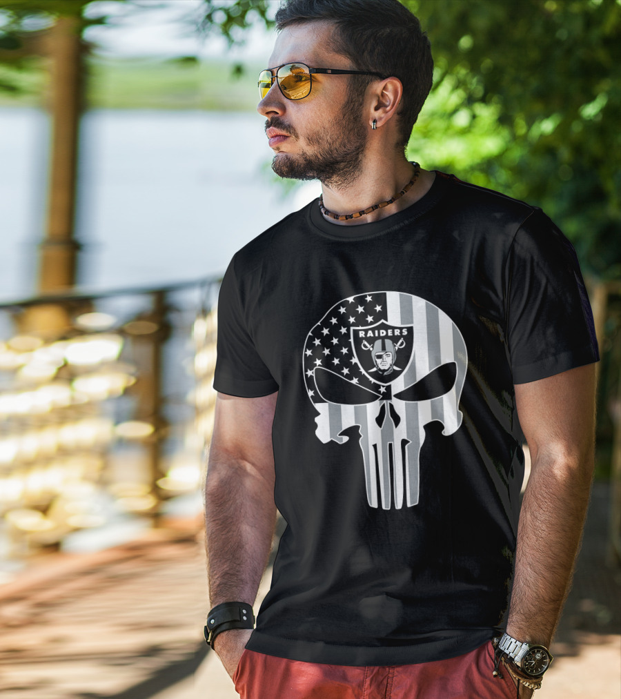 Raiders Skull With Flag T-Shirt