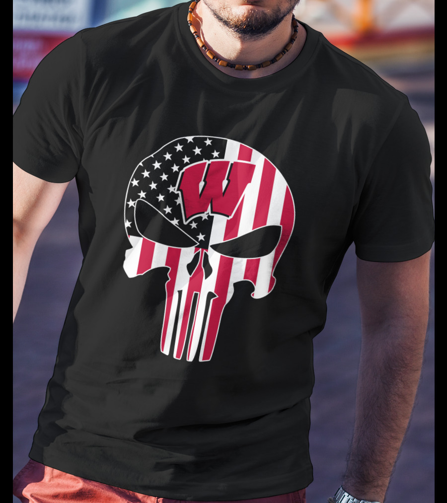 Wisconsin Badgers W Punisher Skull American Flag T-Shirt