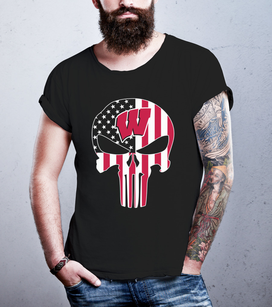 Wisconsin Badgers W Punisher Skull American Flag T-Shirt