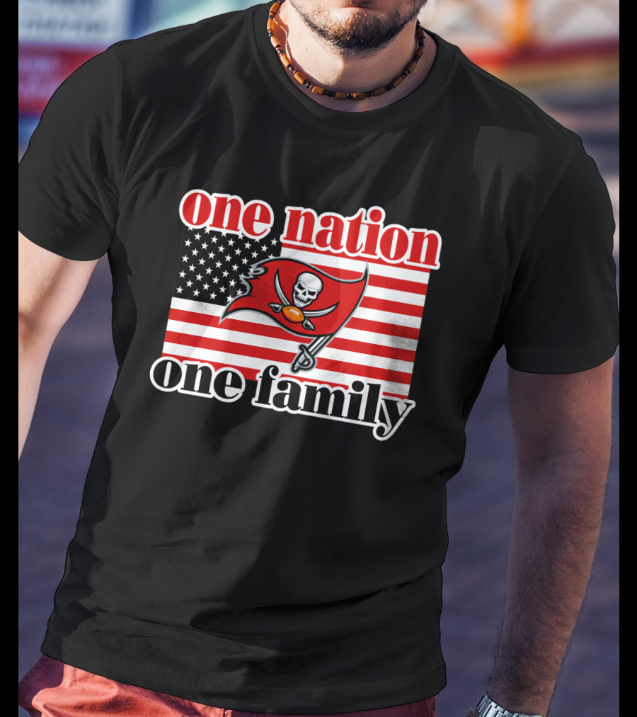 One Nation One Family Tampa Bay Buccaneers American Flag T-Shirt