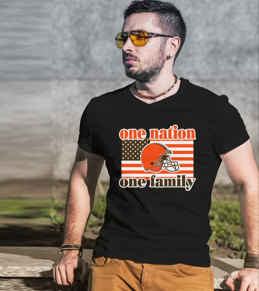 One Nation One Family Cleveland Browns Helmet Flag T-Shirt