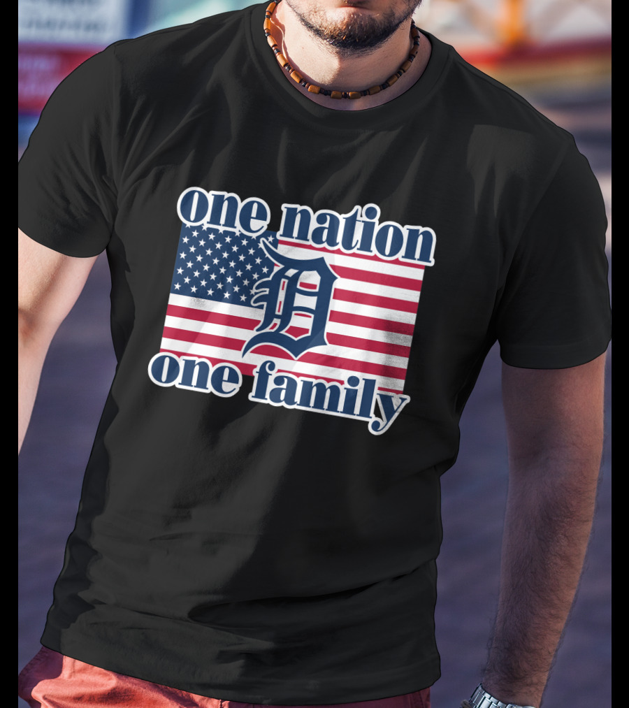 One Nation One Family Detroit Tigers American Flag T-Shirt