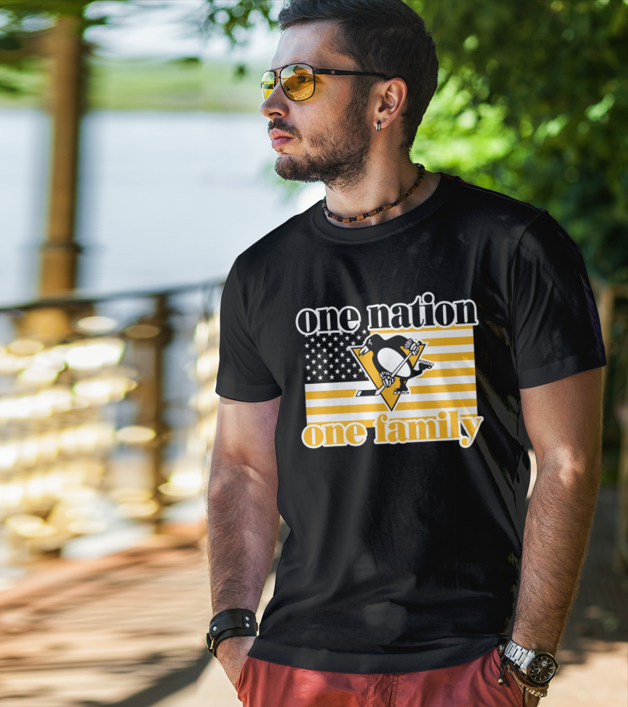 One Nation One Family 95 Pittsburgh Penguins American Flag T-Shirt