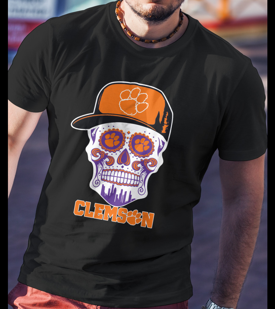 Clemson Tigers Skull With Paw Pattern And Cap T-Shirt
