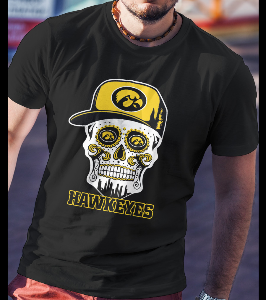 Iowa Hawkeyes Skull With Cap And City Skyline T-Shirt