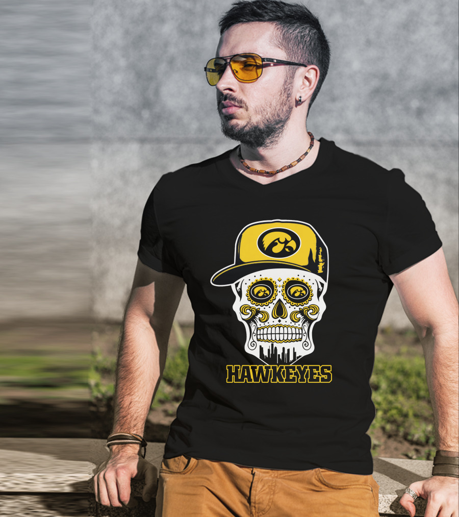Iowa Hawkeyes Skull With Cap And City Skyline T-Shirt