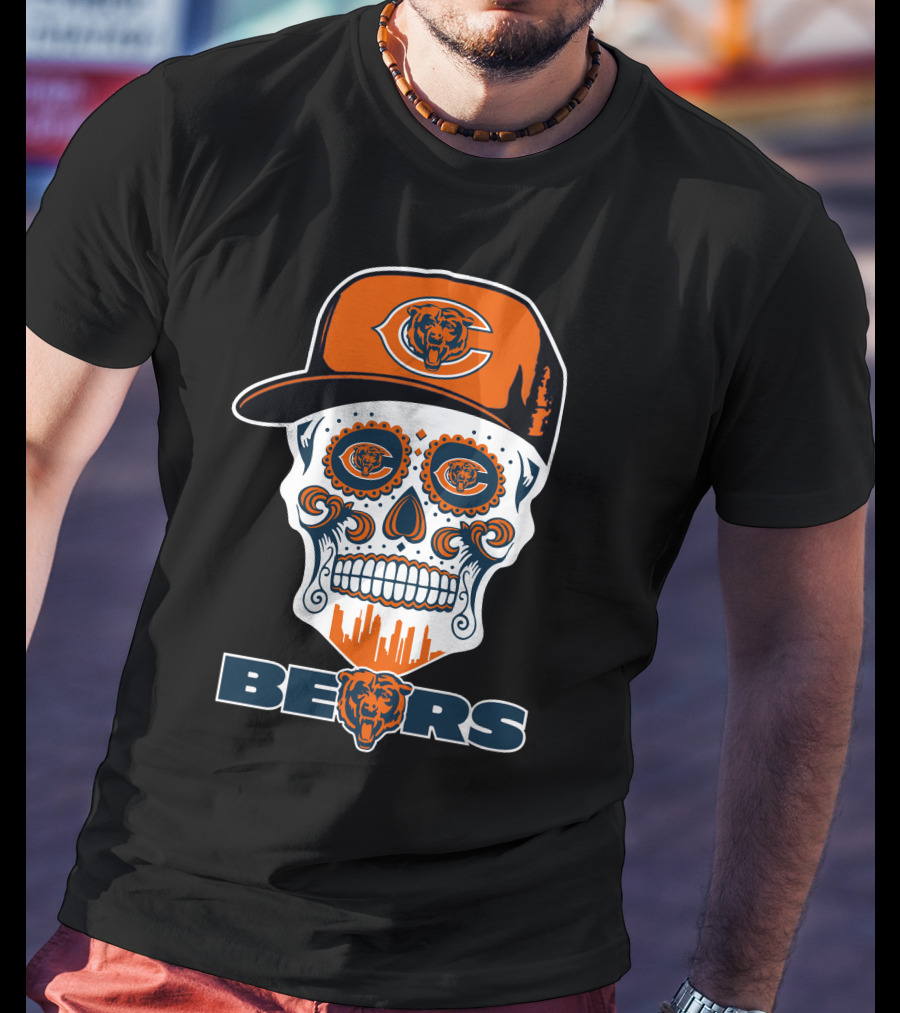 Chicago Bears Skull Hat Urban Skyline T-Shirt