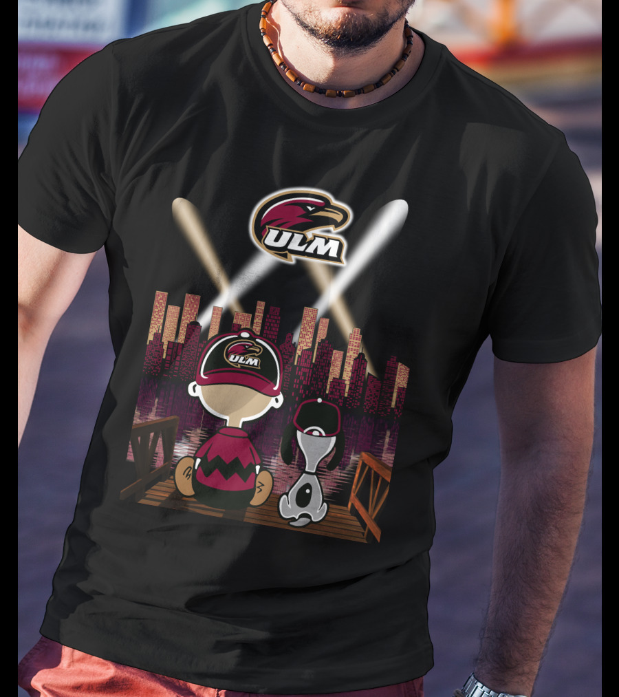 Ulm Warhawks City Skyline Night Lights Retro Style T-Shirt