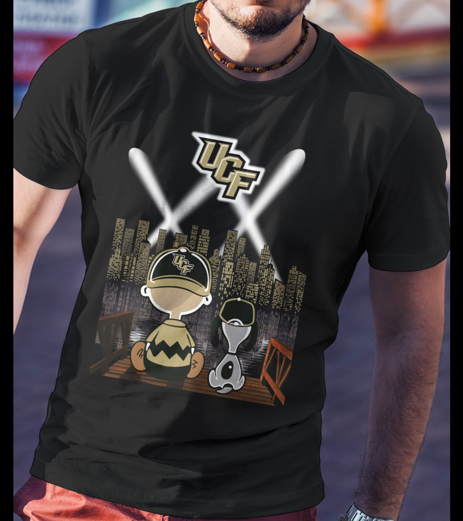 Ucf Knights Nighttime Cityscape Charlie Brown And Snoopy T-Shirt