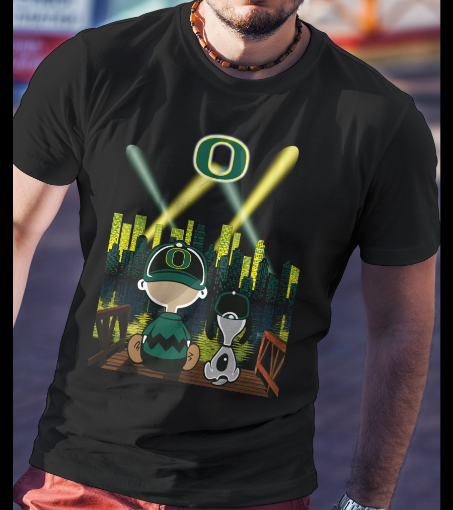 Oregon Ducks City Skyline Night Scene With O Logo And Lights T-Shirt