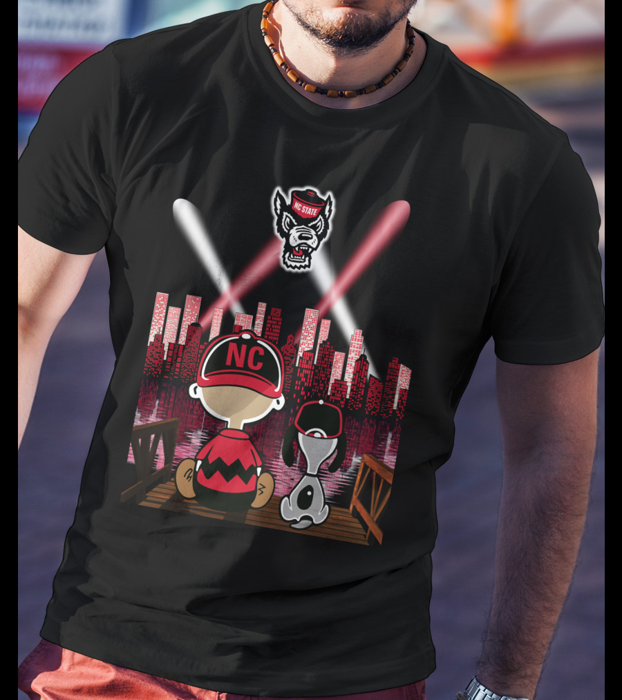 Nc State Wolfpack City By Night With Peanuts Characters And Skyline T-Shirt