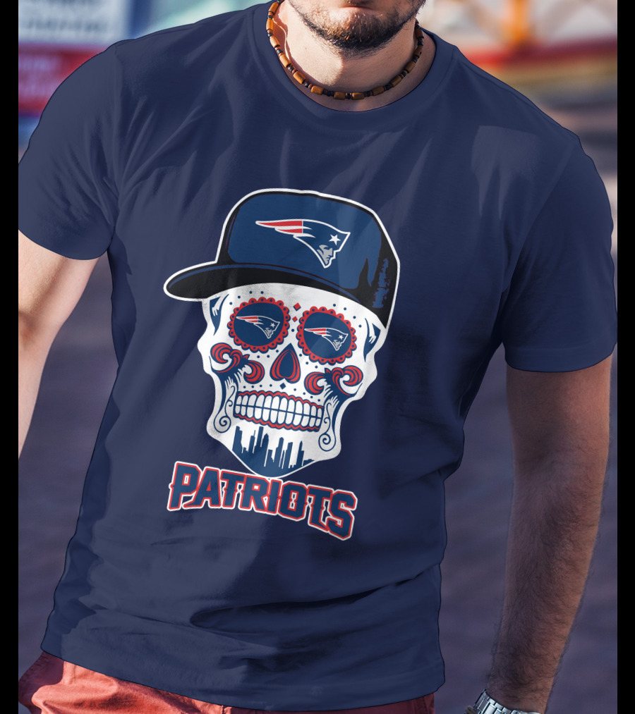 Patriots Skull Logo With Hat And City Skyline T-Shirt