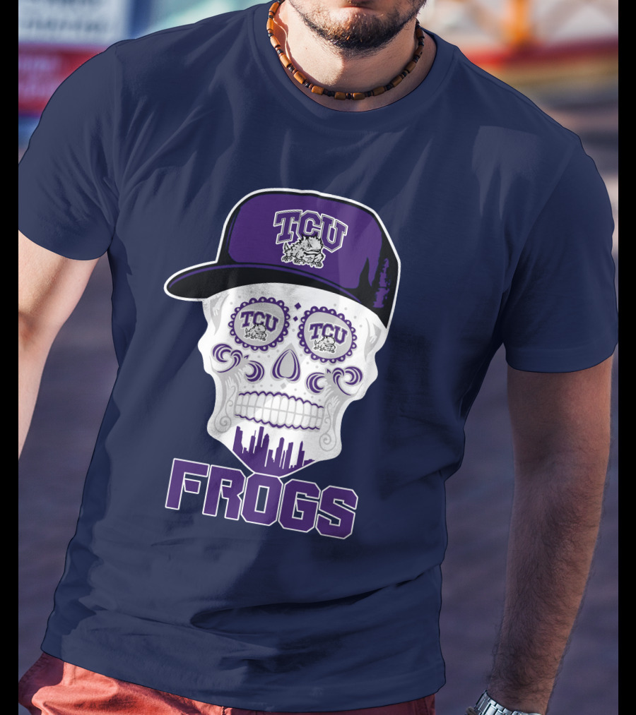 Tcu Horned Frogs Skull Logo With Cap T-Shirt
