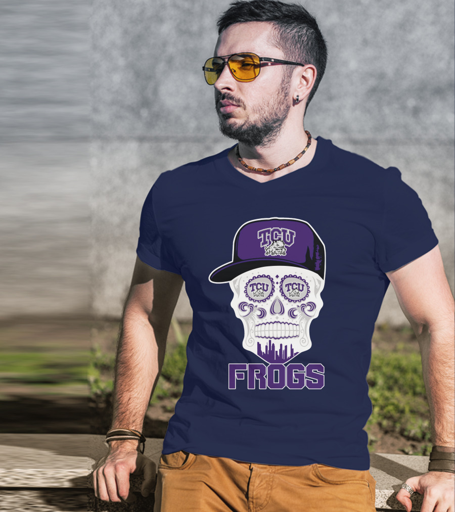 Tcu Horned Frogs Skull Logo With Cap T-Shirt