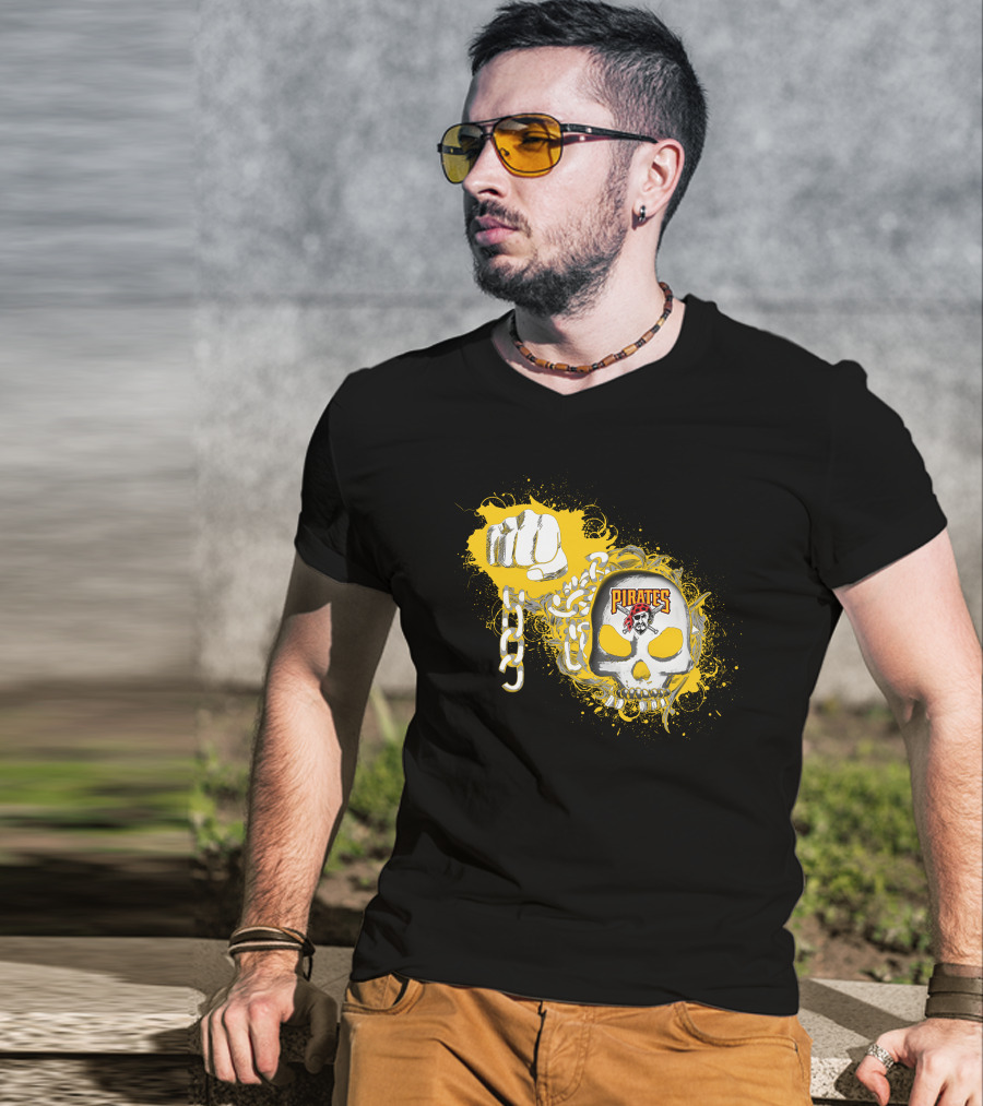Pittsburgh Pirates Skull And Chains T-Shirt