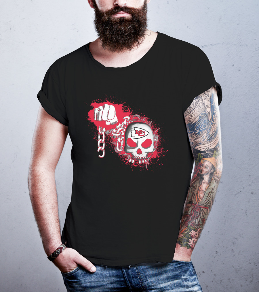 Kansas City Chiefs Skull Fist Chains T-Shirt