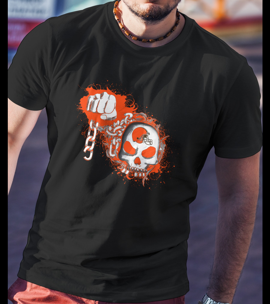Cleveland Browns Skull Helmet Fist Chains T-Shirt