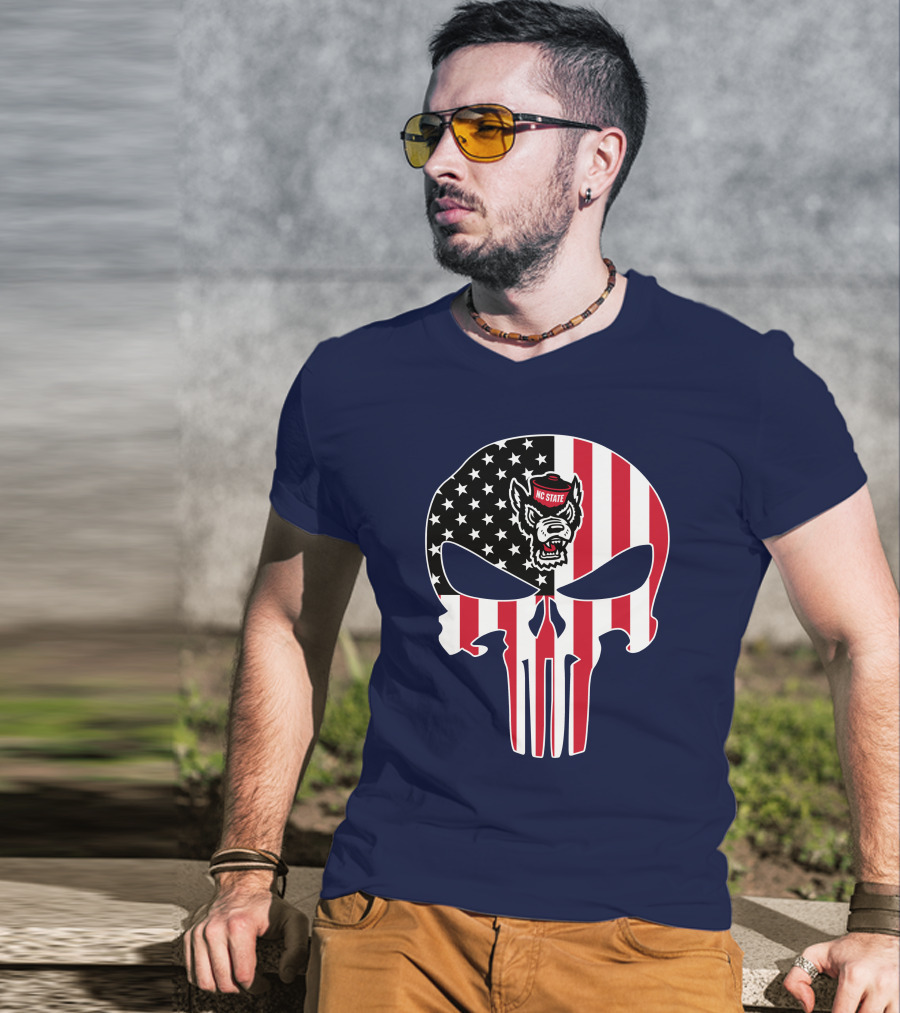 Nc State Wolfpack The Punisher American Flag Skull T-Shirt