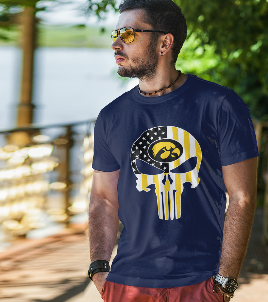 Iowa Hawkeyes The Punisher American Flag Skull T-Shirt