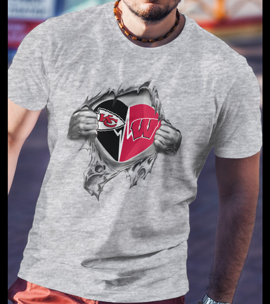 Chiefs Wisconsin Badgers Heart Held In Hands T-Shirt