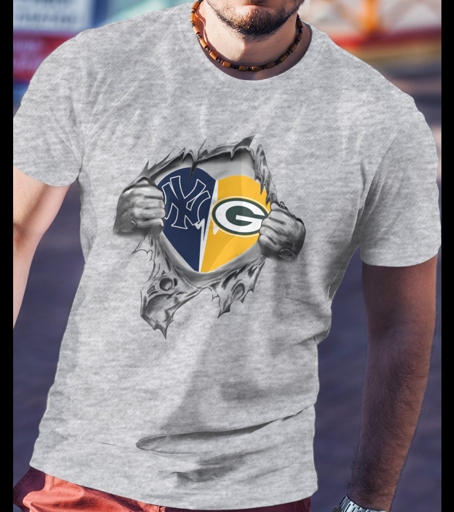 Yankees Green Bay Packers Heart Logo Tear Revealed T-Shirt