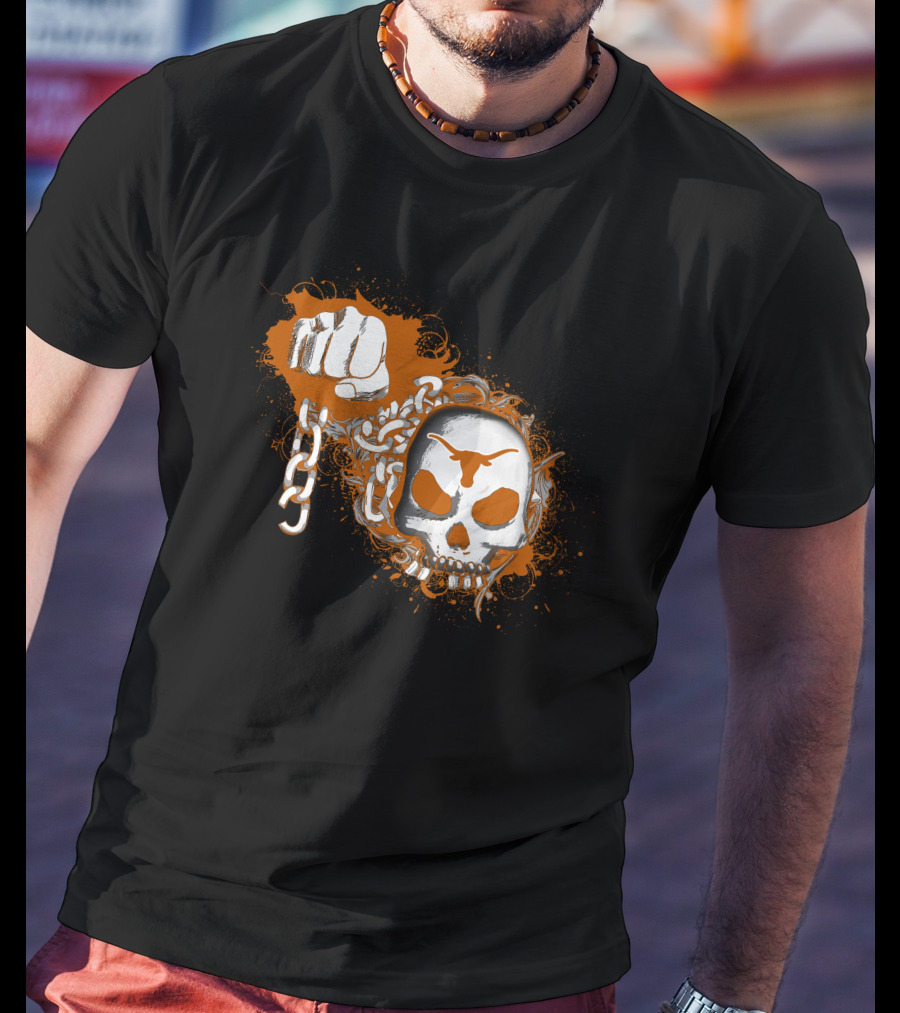 Texas Longhorns Skull And Chains Artwork T-Shirt