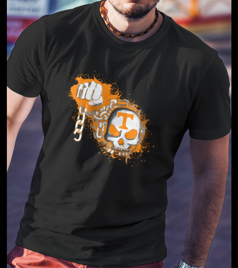 Tennessee Volunteers Skull And Fist With Chains And Orange T T-Shirt