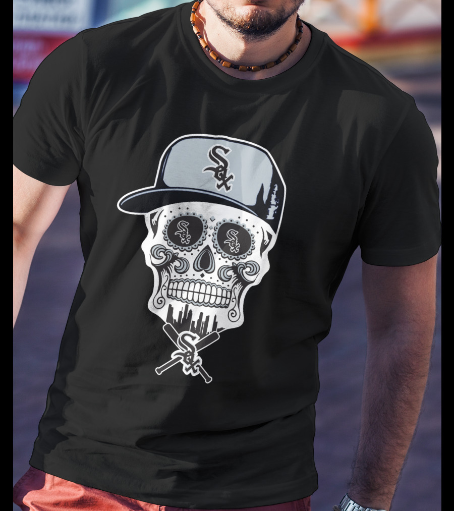 Chicago White Sox Skull With Cap And Crossed Bats T-Shirt