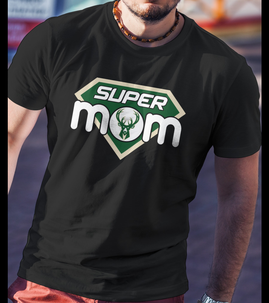 Super Mom Milwaukee Bucks Logo '82 Style T-Shirt