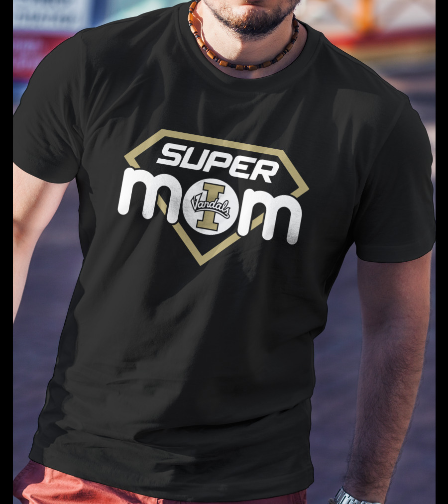 Super Mom Idaho Vandals Logo T-Shirt