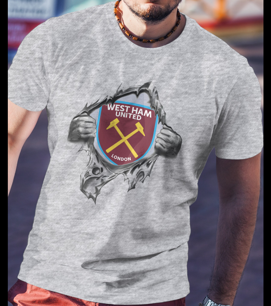 West Ham United London Super Fan 287 Iconic Badge T-Shirt