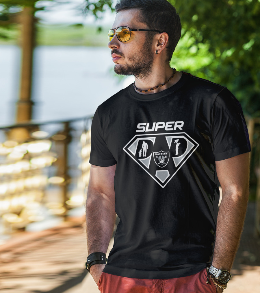 Las Vegas Raiders Super Dad Shield T-Shirt