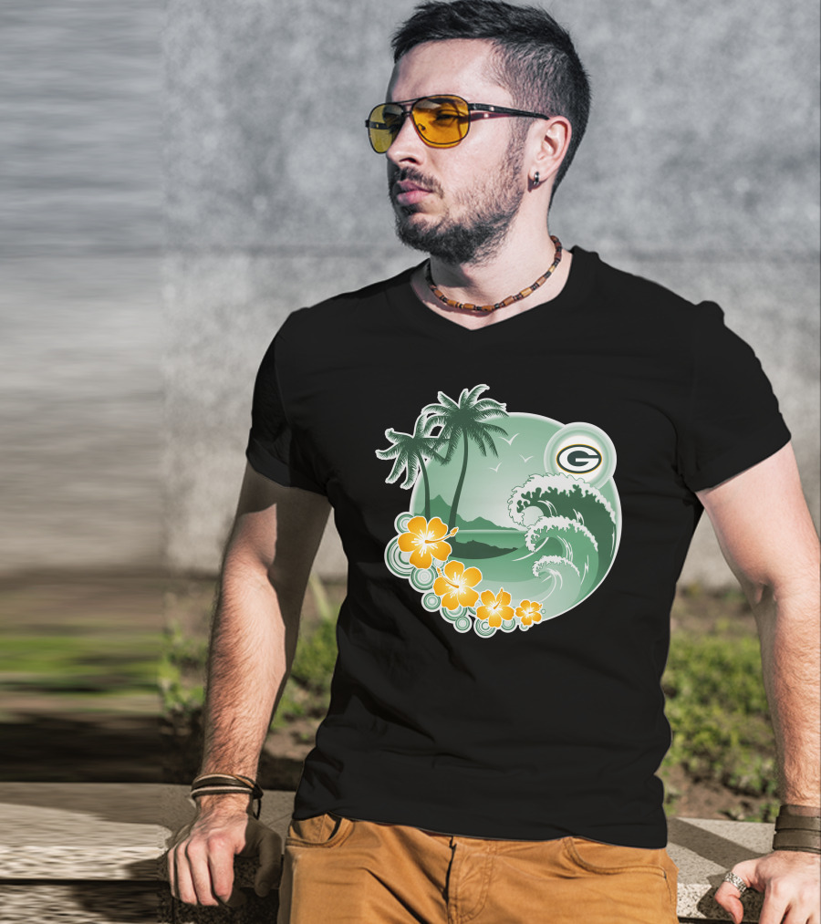 Green Bay Packers Tropical Wave Holiday Scene T-Shirt