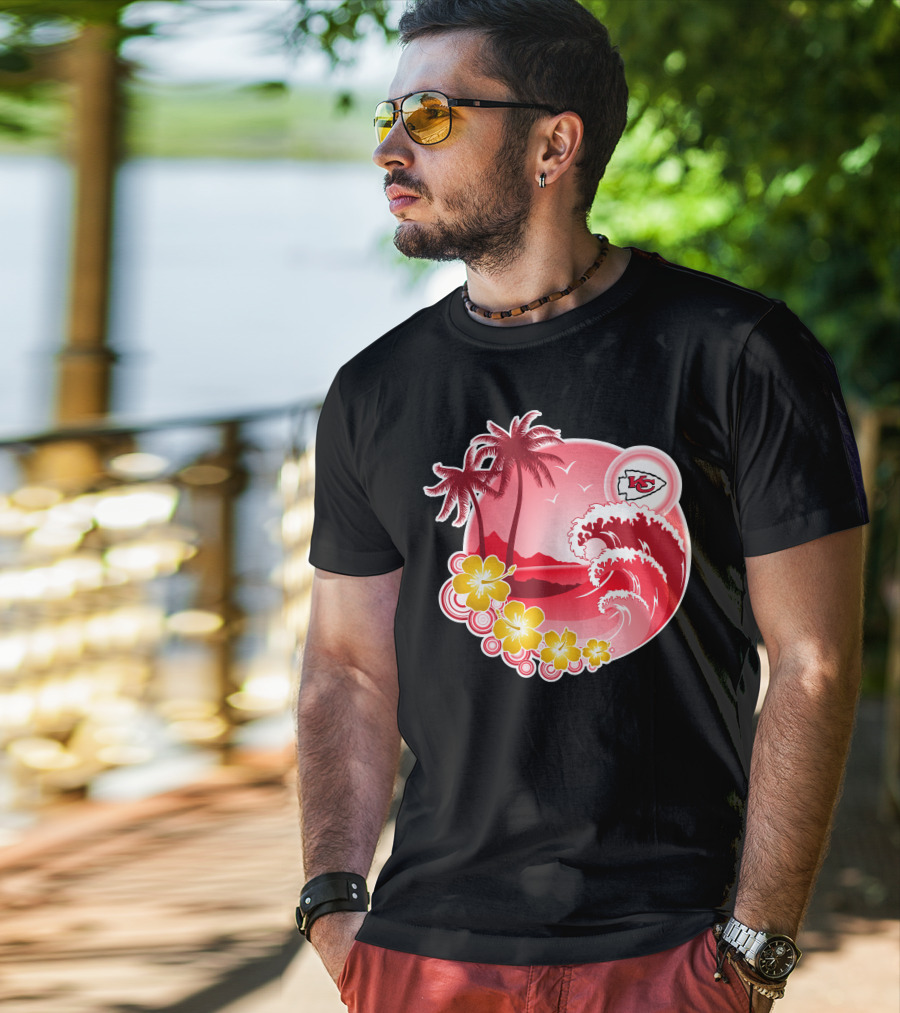 Kansas City Chiefs Happy Holidays Beach Wave Palm Trees Flowers Red T-Shirt